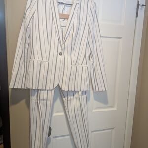 Calvin Klein Collection White Striped Women's Blazer Suit
